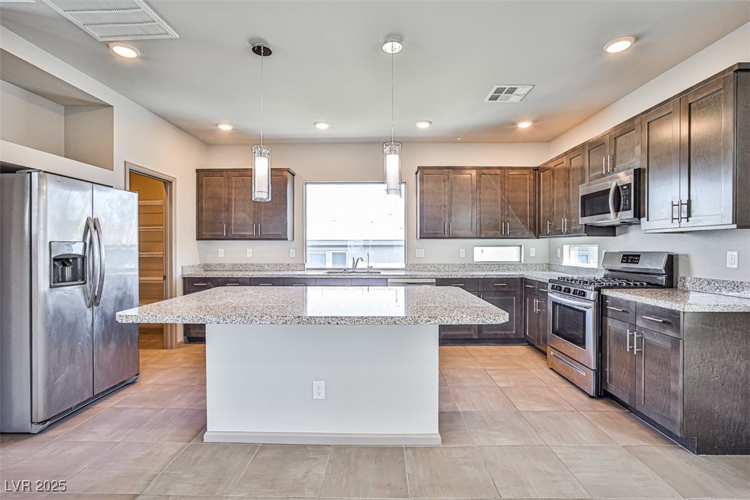 8052 Haywood Estate Avenue Las Vegas NV 89113