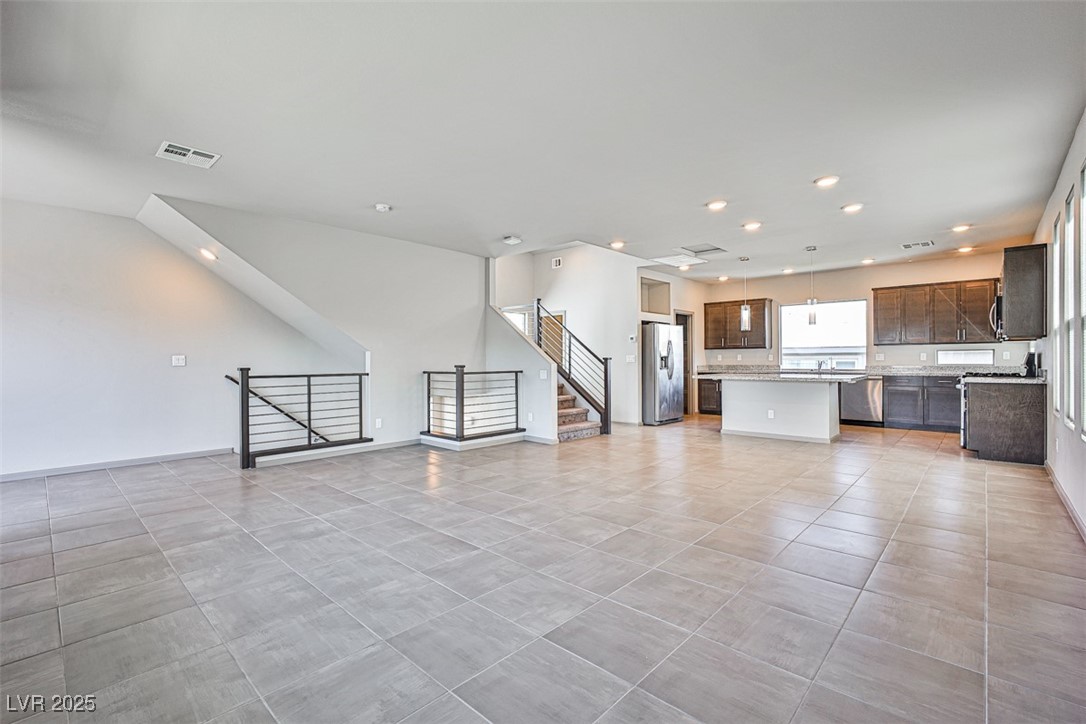 8052 Haywood Estate Avenue Las Vegas NV 89113