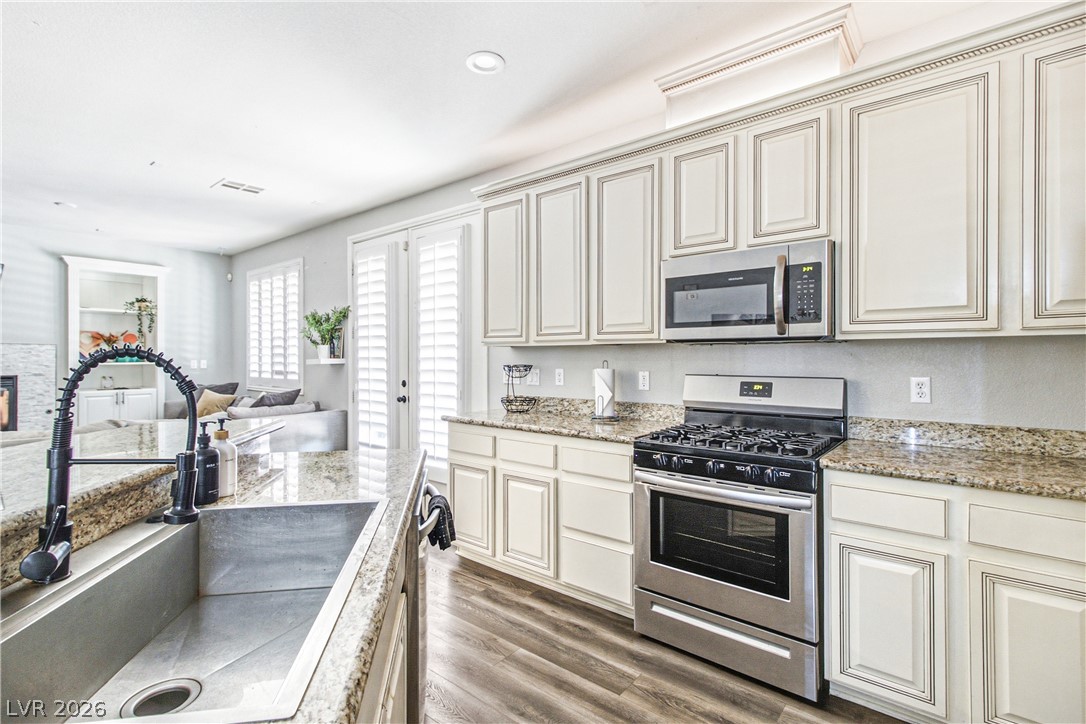 1081 Maple Bend Court Las Vegas NV 89138