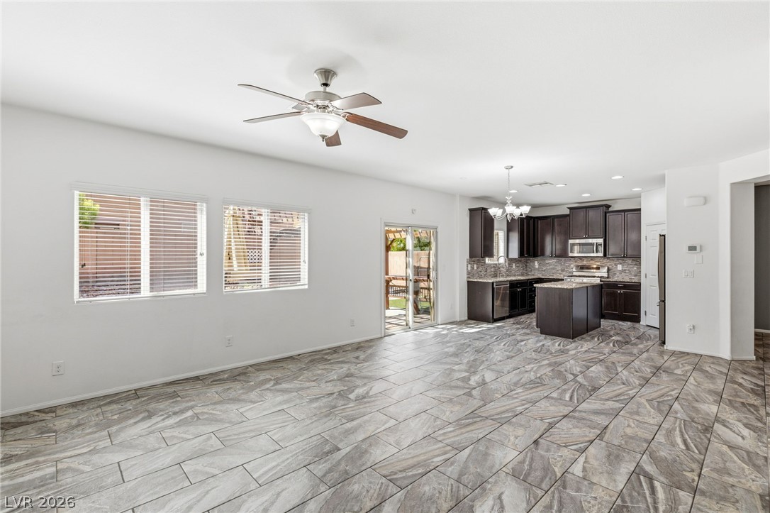 8123 Mosaic Sunrise Lane Las Vegas NV 89166