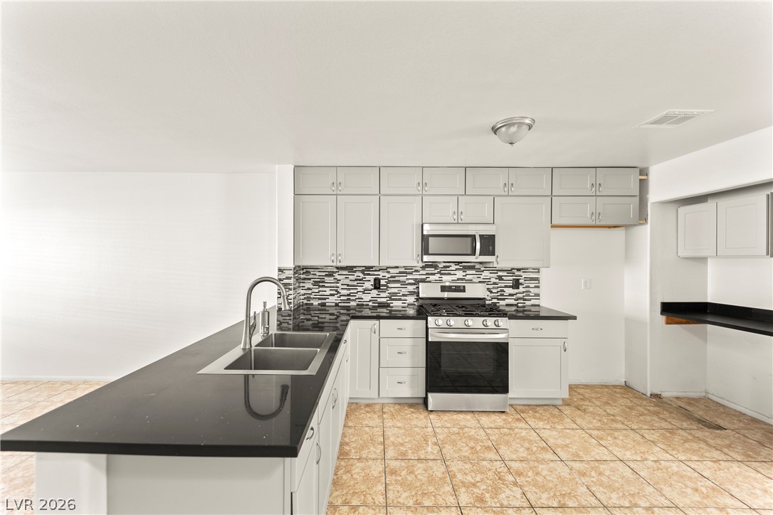 2153 Sleepy Las Vegas NV 89106