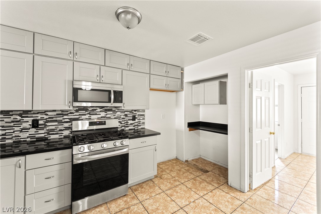 2153 Sleepy Las Vegas NV 89106