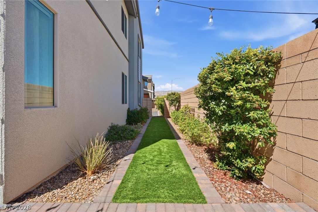 9254 Desert Pearl Avenue Las Vegas NV 89148