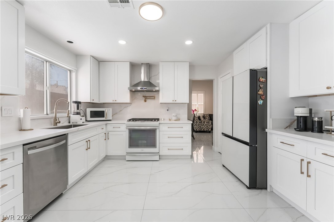 107 Zenith Point Avenue North Las Vegas NV 89032