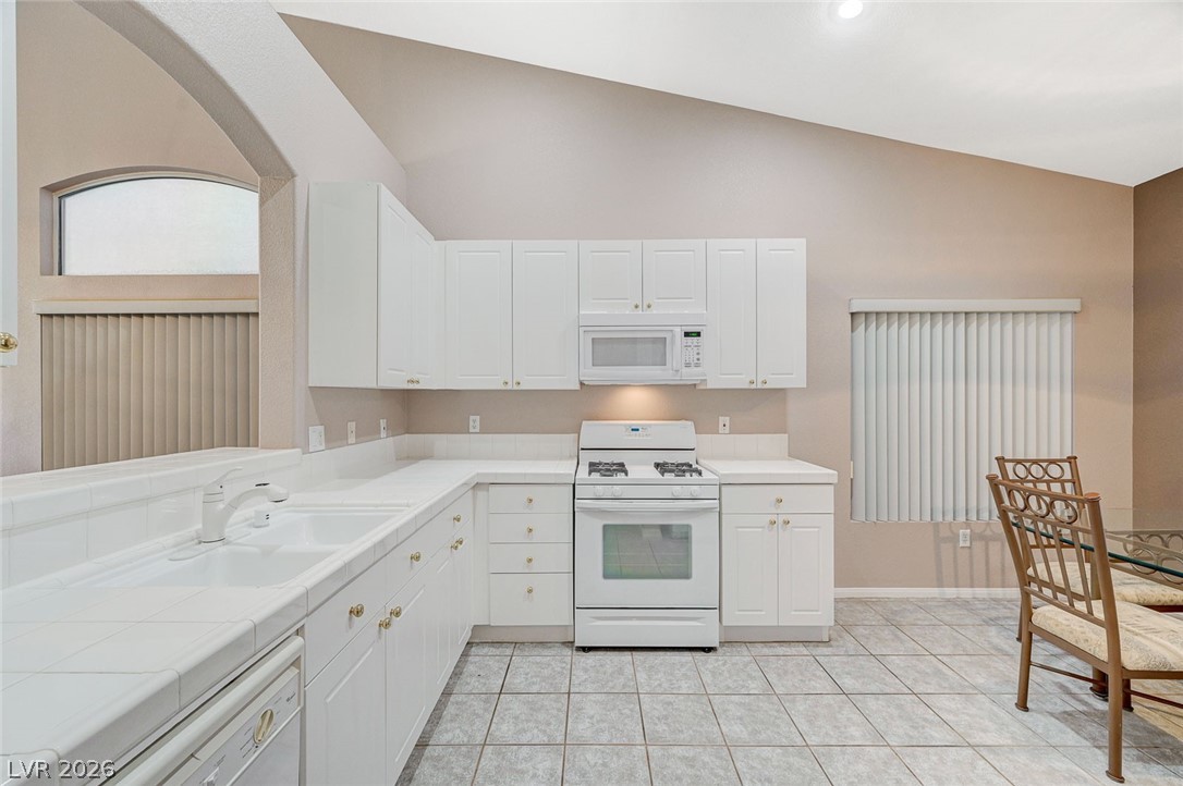 5060 Shadow River Street Las Vegas NV 89148
