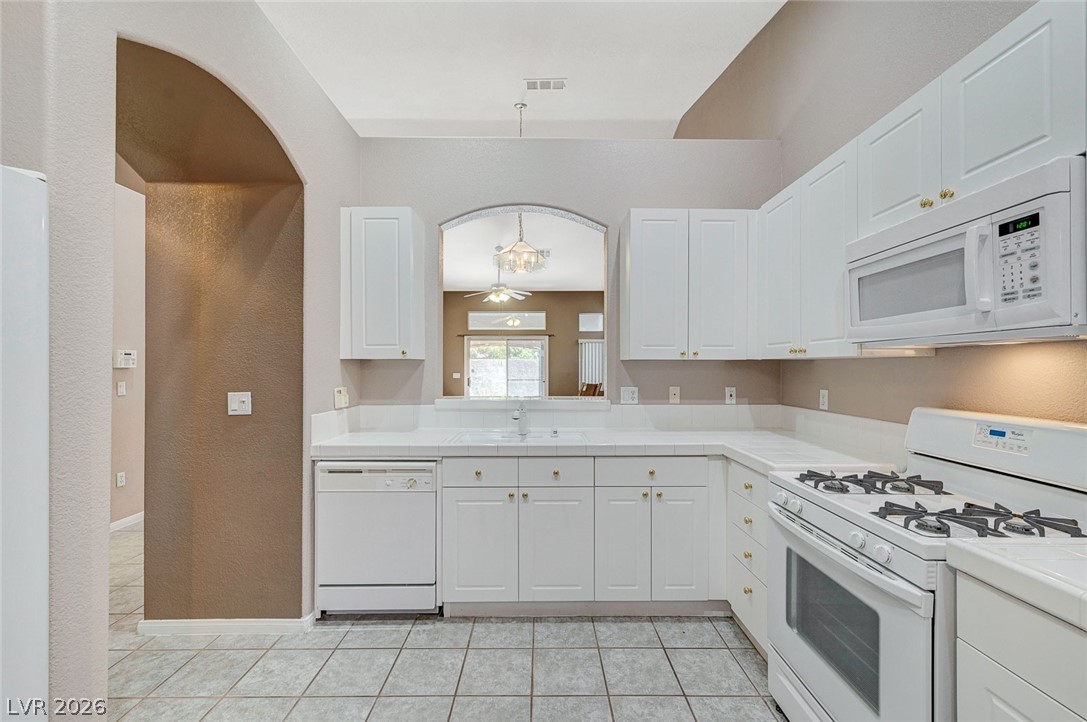 5060 Shadow River Street Las Vegas NV 89148