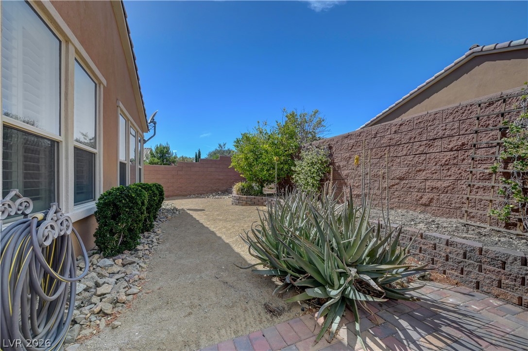 3816 Greenbriar Bluff Avenue North Las Vegas NV 89081