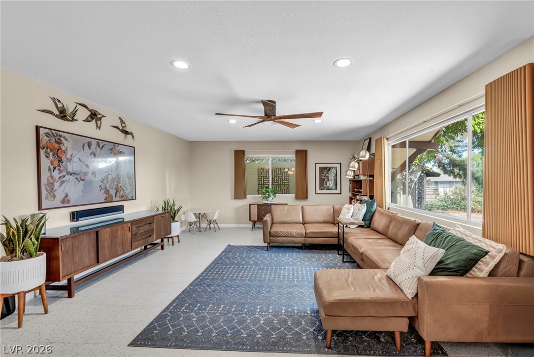 2916 Colanthe Avenue Las Vegas NV 89102