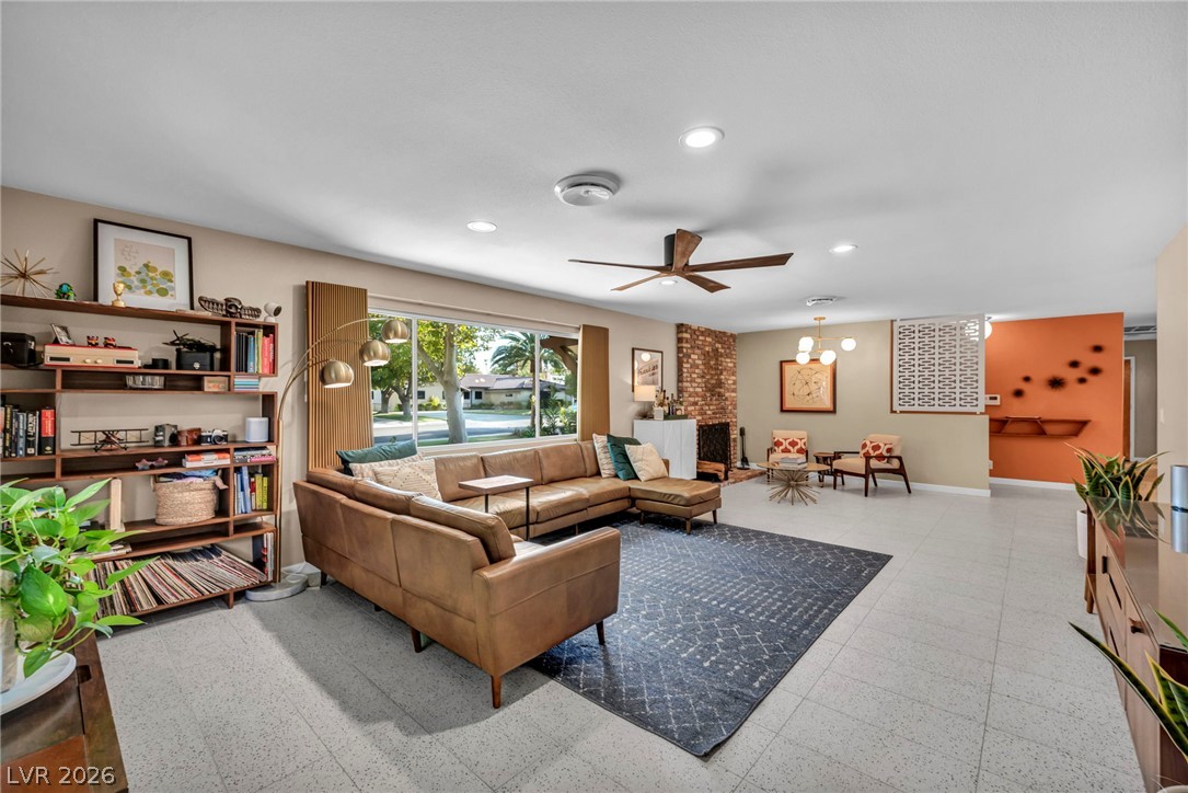 2916 Colanthe Avenue Las Vegas NV 89102