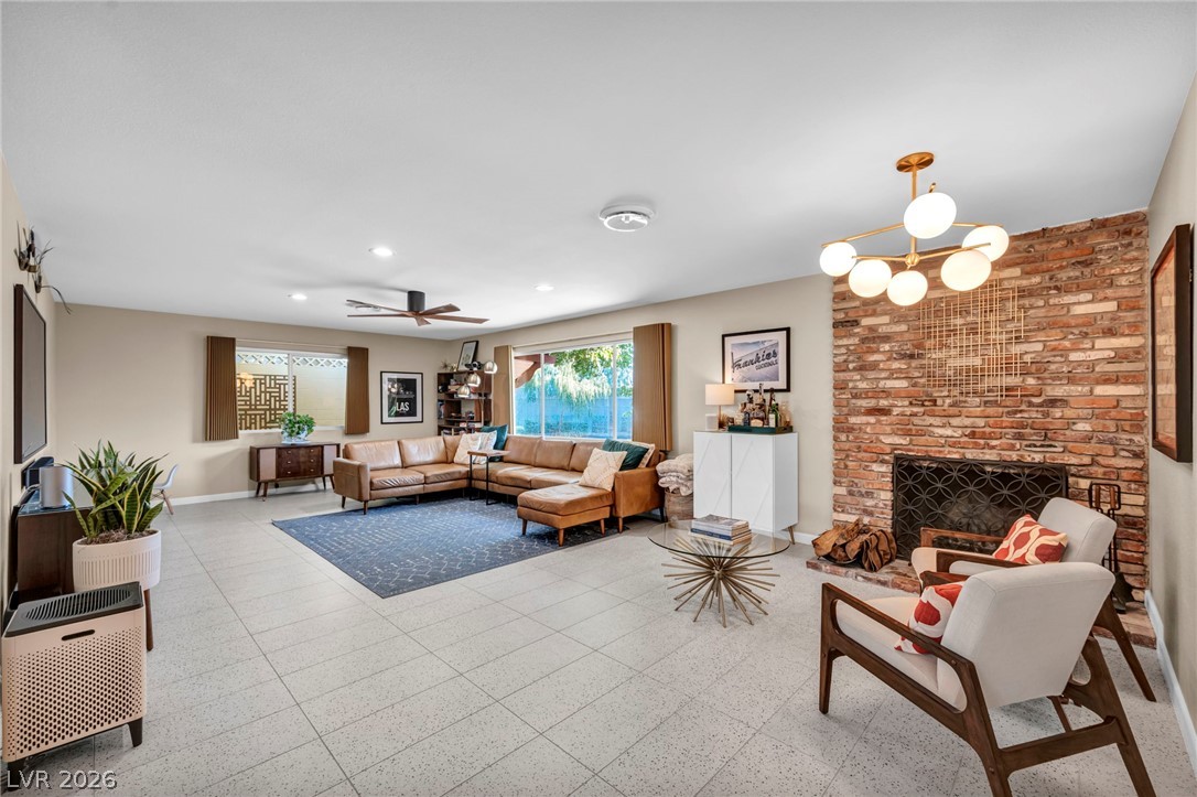 2916 Colanthe Avenue Las Vegas NV 89102