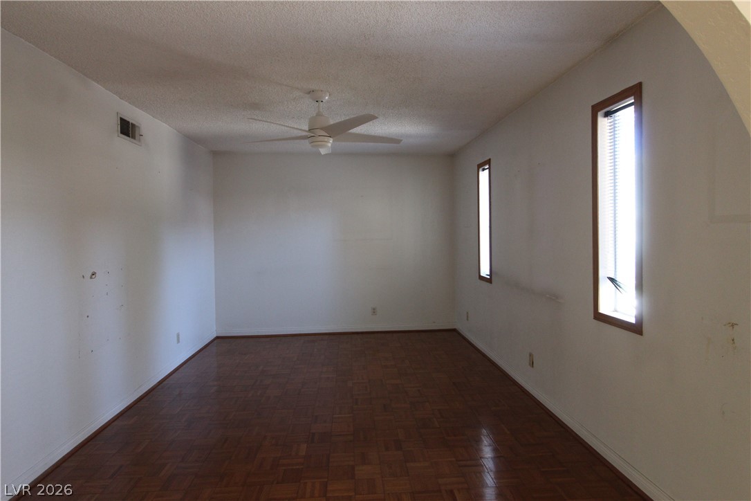 3320 Delderfield Avenue Las Vegas NV 89121