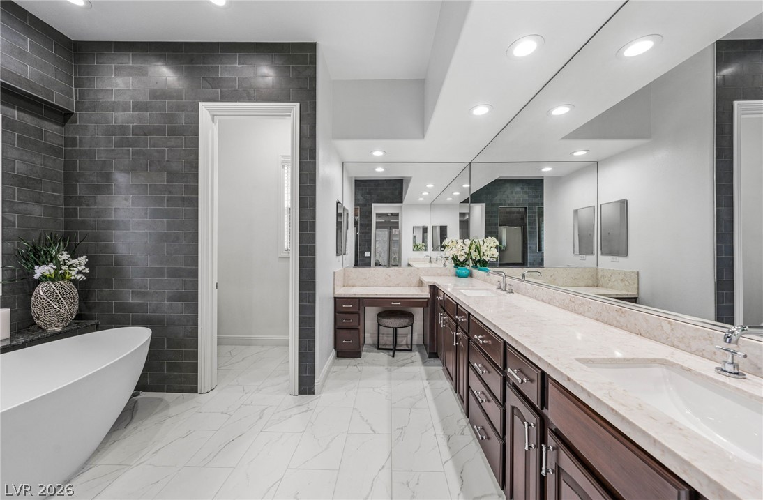 11846 Waterford Castle Court Las Vegas NV 89141