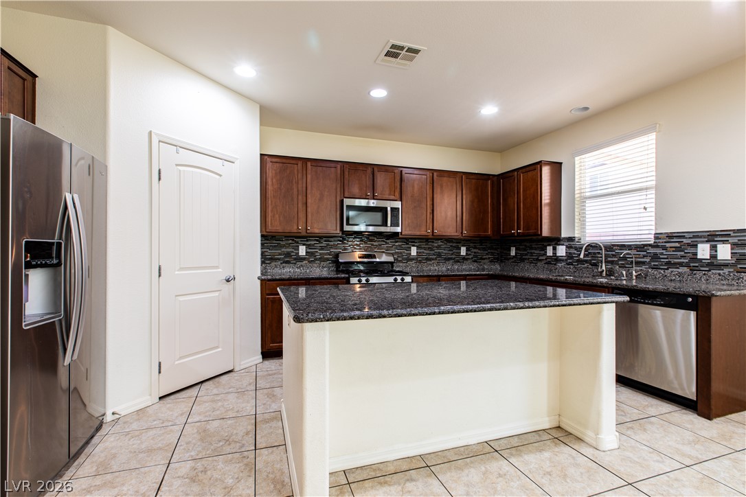 7915 Dell Ridge Avenue Las Vegas NV 89179