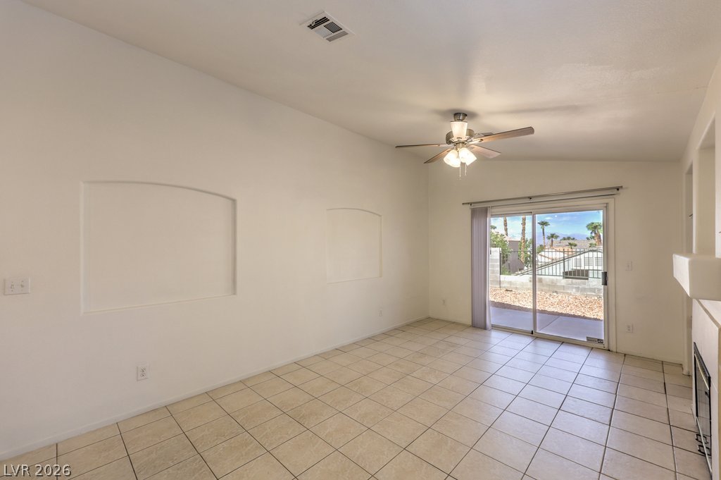 3186 Castle Canyon Avenue Henderson NV 89052