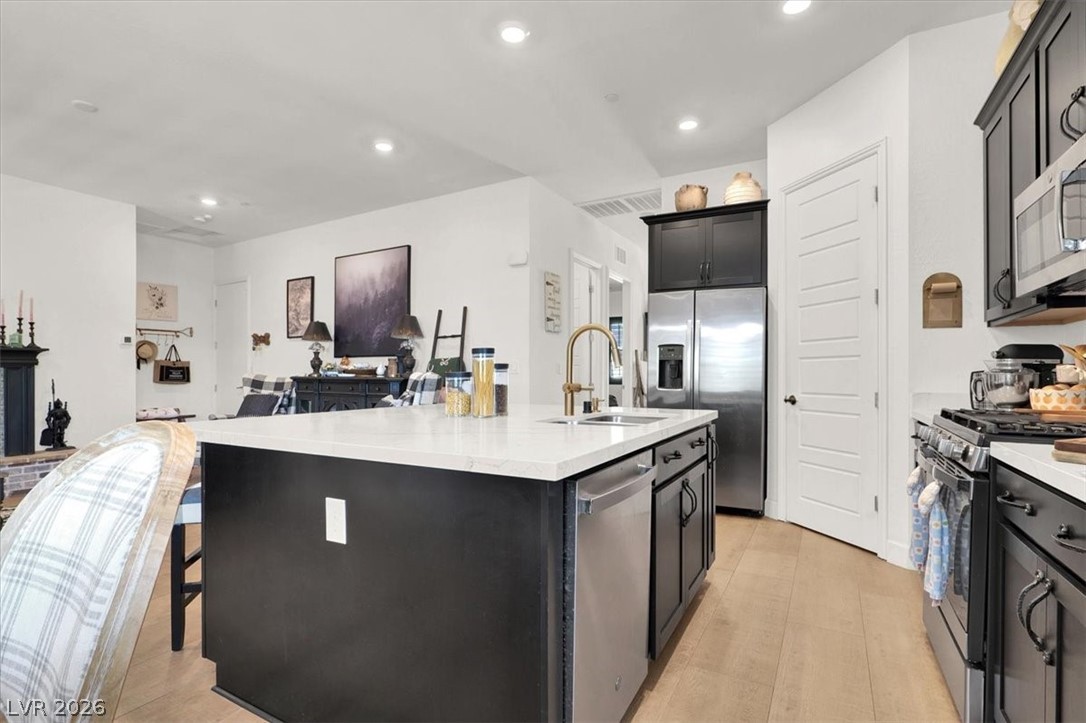 727 Chopin Hills Street Henderson NV 89011