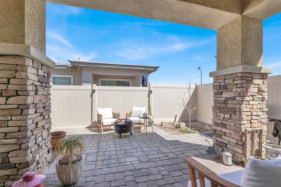 727 Chopin Hills Street Henderson NV 89011