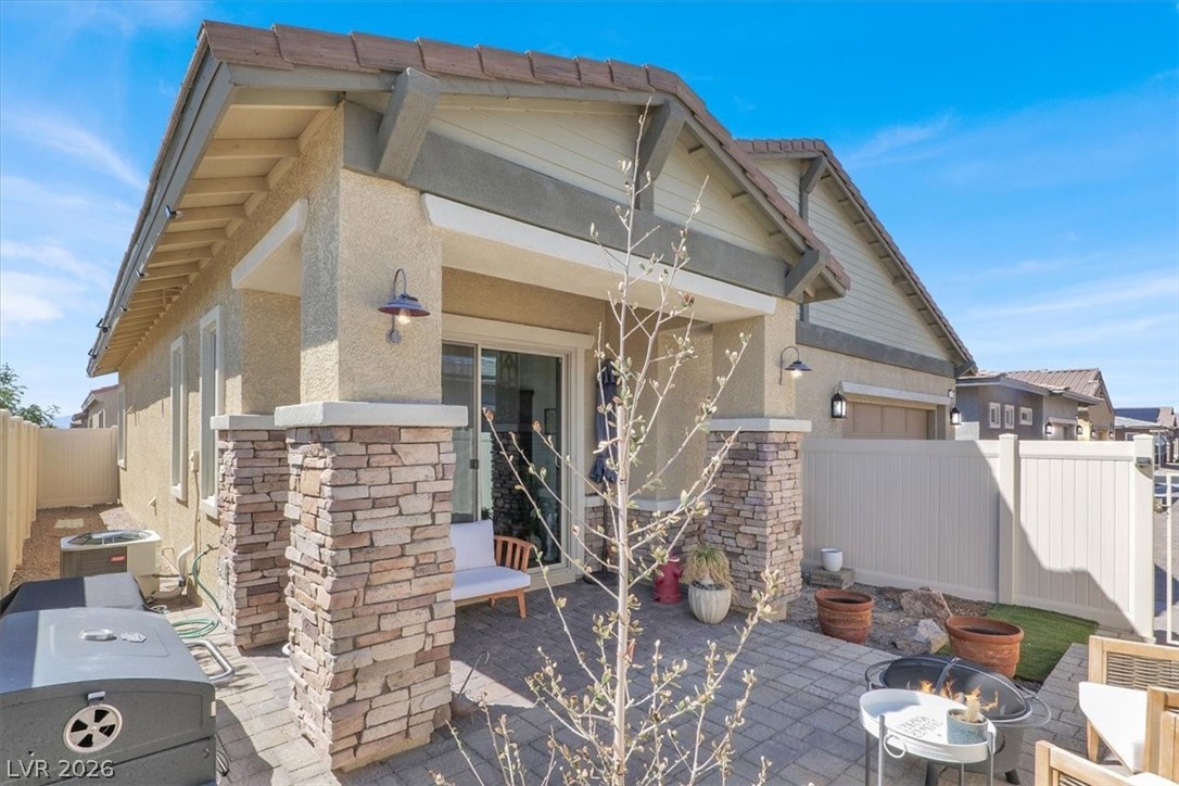 727 Chopin Hills Street Henderson NV 89011