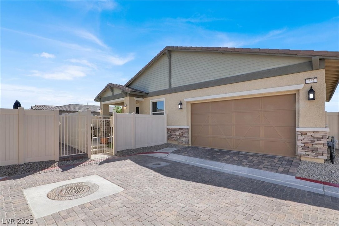 727 Chopin Hills Street Henderson NV 89011
