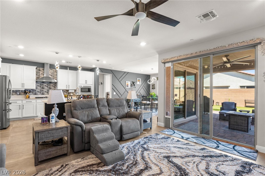 10934 Delparke Valley Avenue Las Vegas NV 89166
