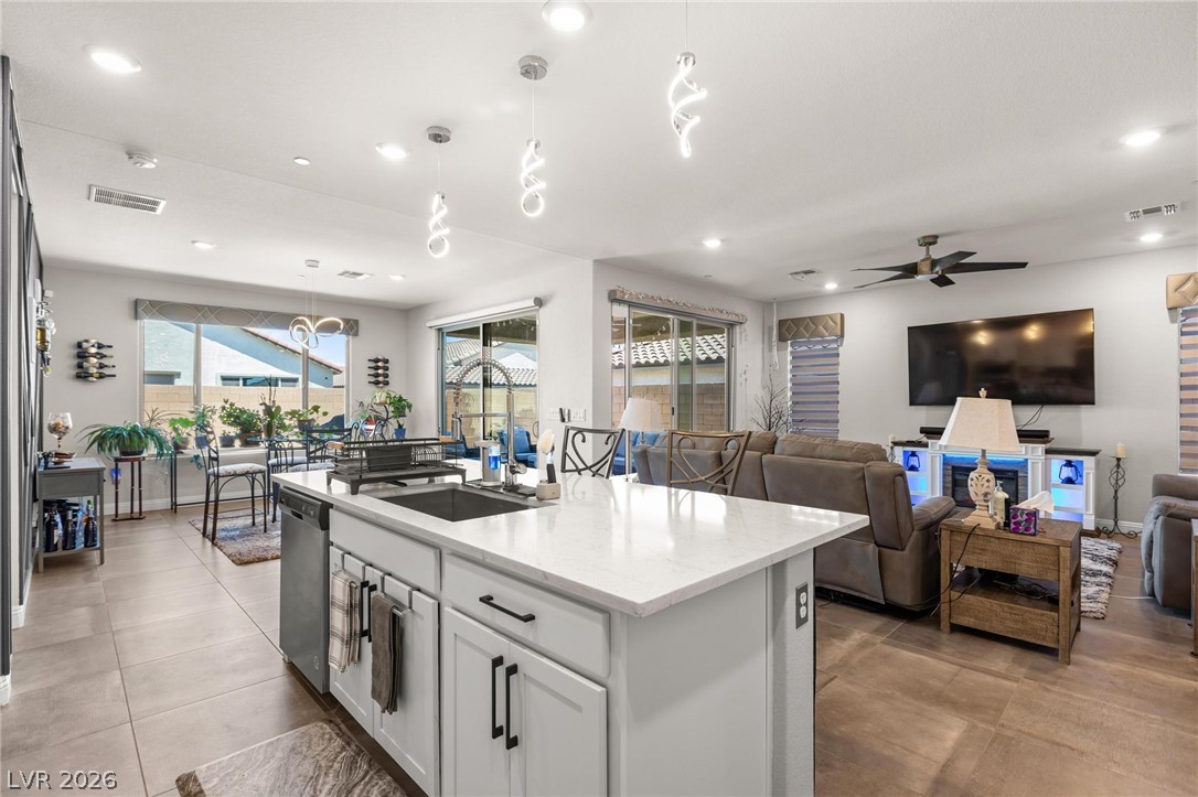 10934 Delparke Valley Avenue Las Vegas NV 89166