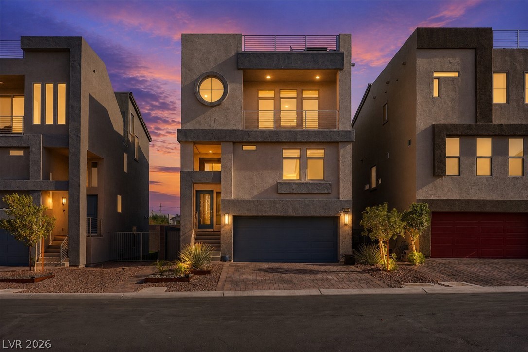 8011 Haywood Estate Avenue Las Vegas NV 89113