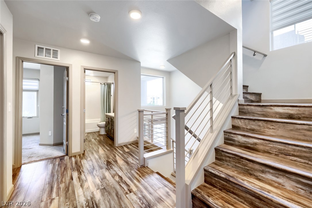 8011 Haywood Estate Avenue Las Vegas NV 89113