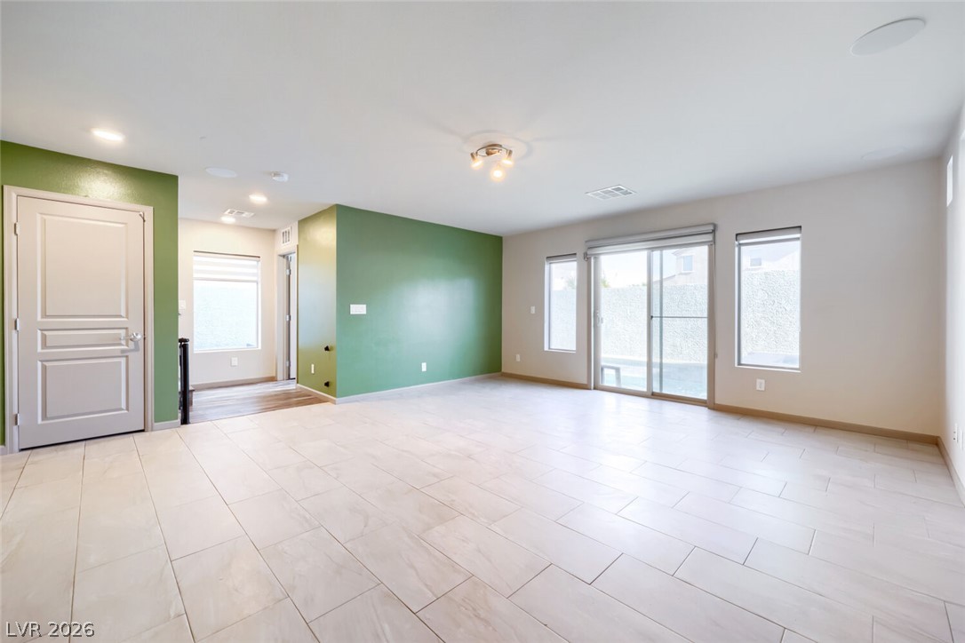 8011 Haywood Estate Avenue Las Vegas NV 89113