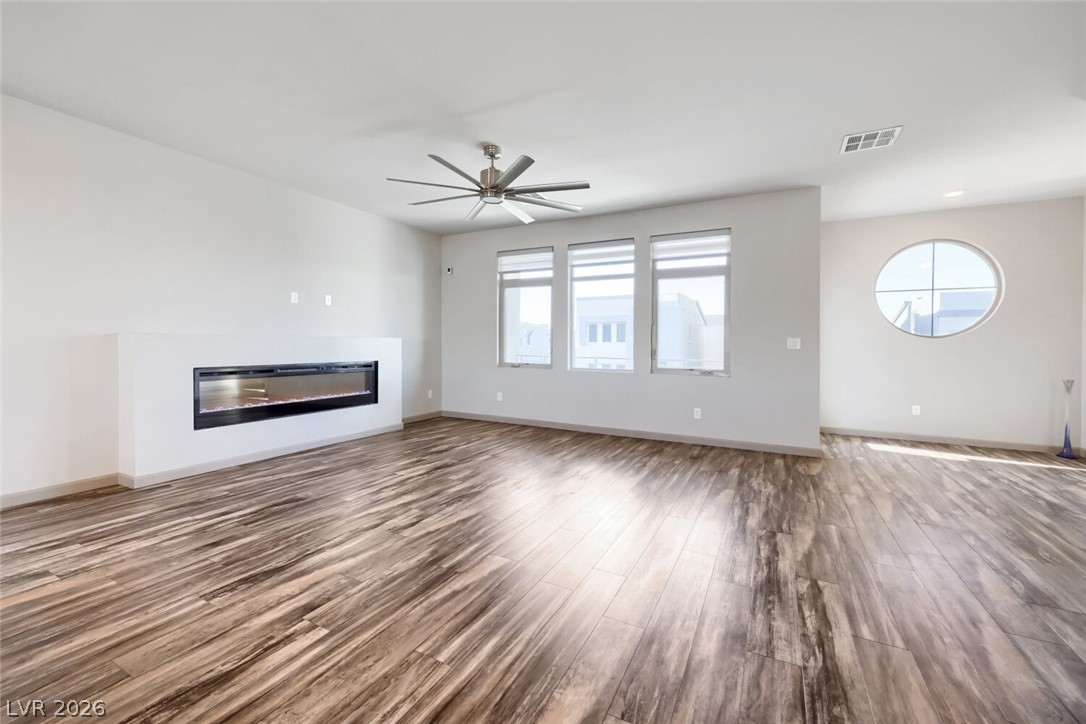 8011 Haywood Estate Avenue Las Vegas NV 89113