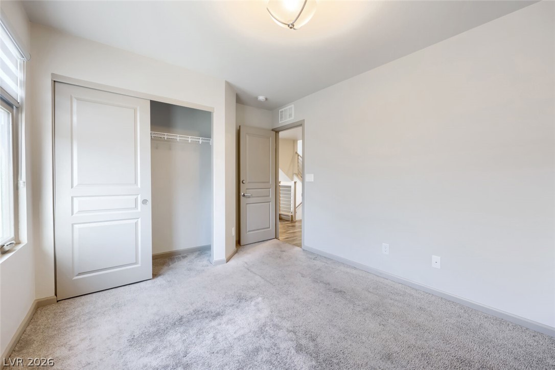 8011 Haywood Estate Avenue Las Vegas NV 89113