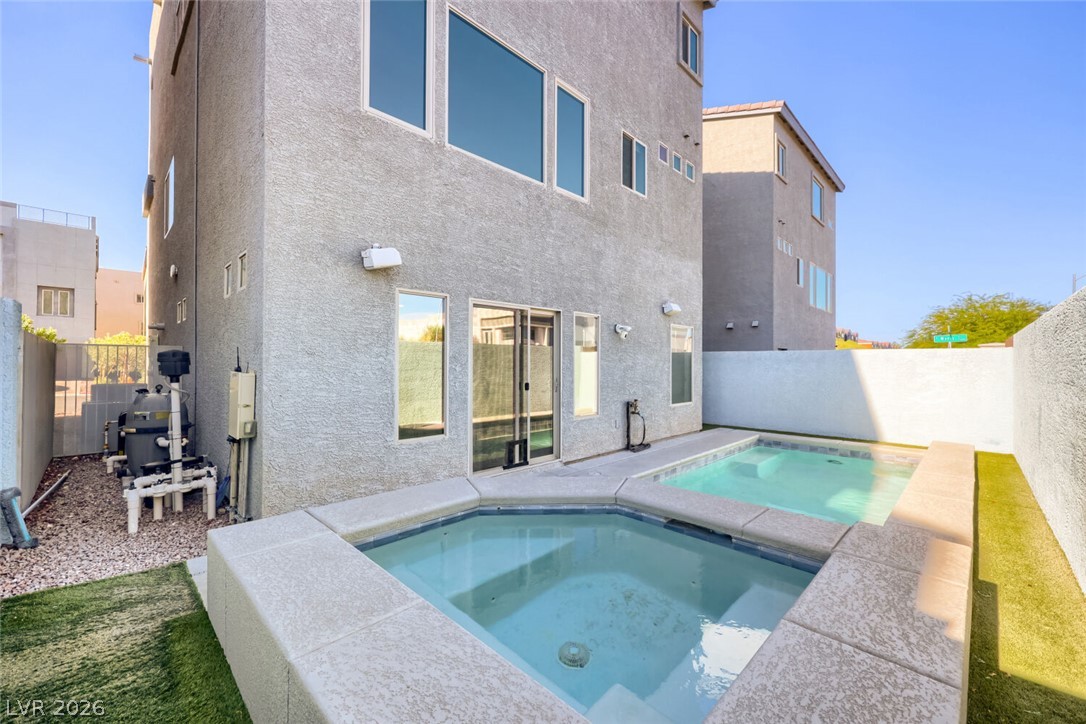 8011 Haywood Estate Avenue Las Vegas NV 89113
