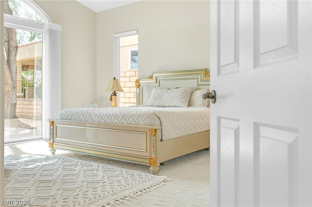 32 Cerchio Basso Henderson NV 89011