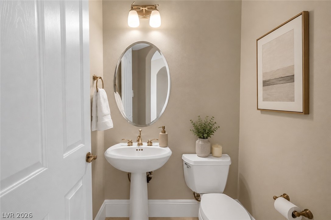 32 Cerchio Basso Henderson NV 89011