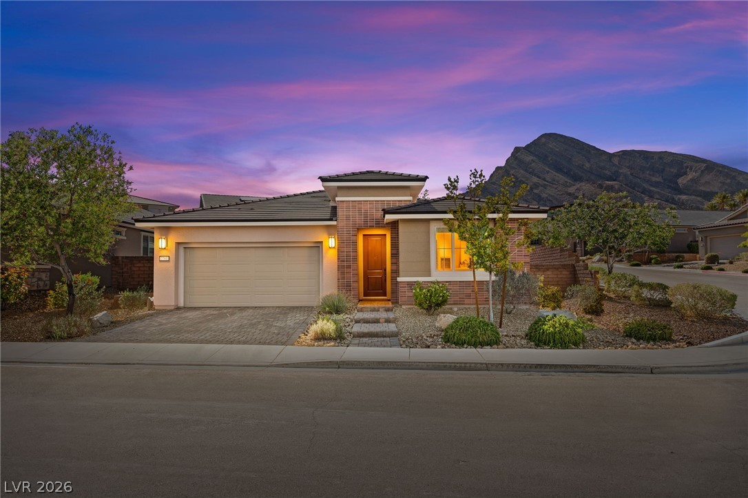 2761 Renewal Court Las Vegas NV 89138