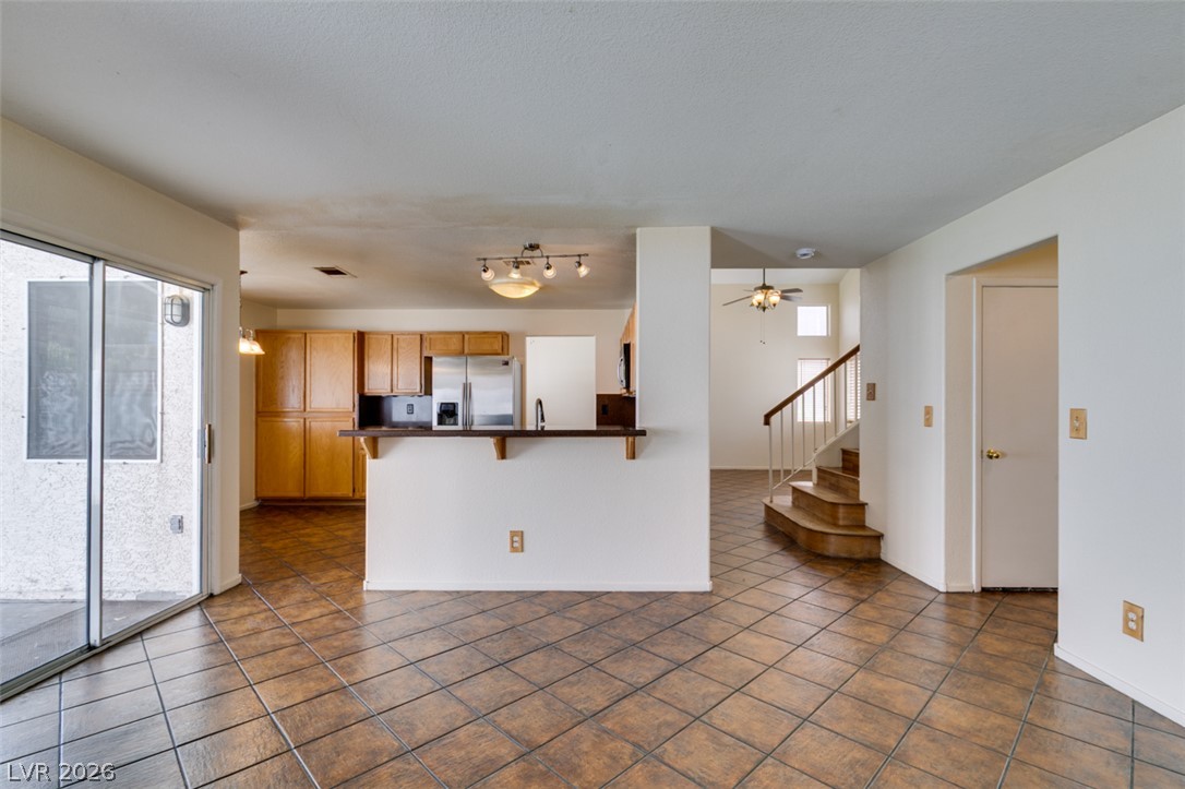 6804 White Lakes Avenue Las Vegas NV 89130
