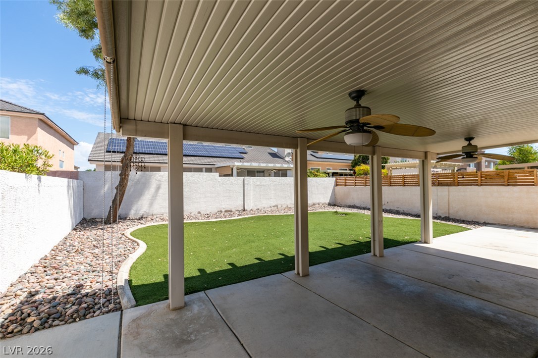 6804 White Lakes Avenue Las Vegas NV 89130