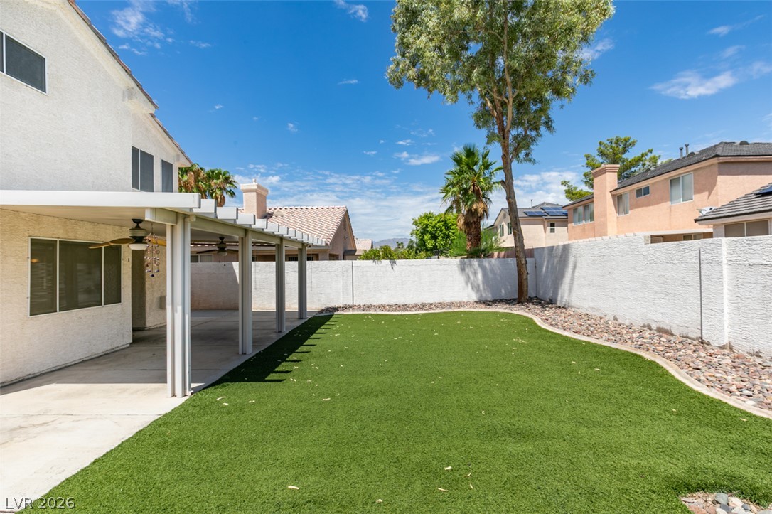 6804 White Lakes Avenue Las Vegas NV 89130