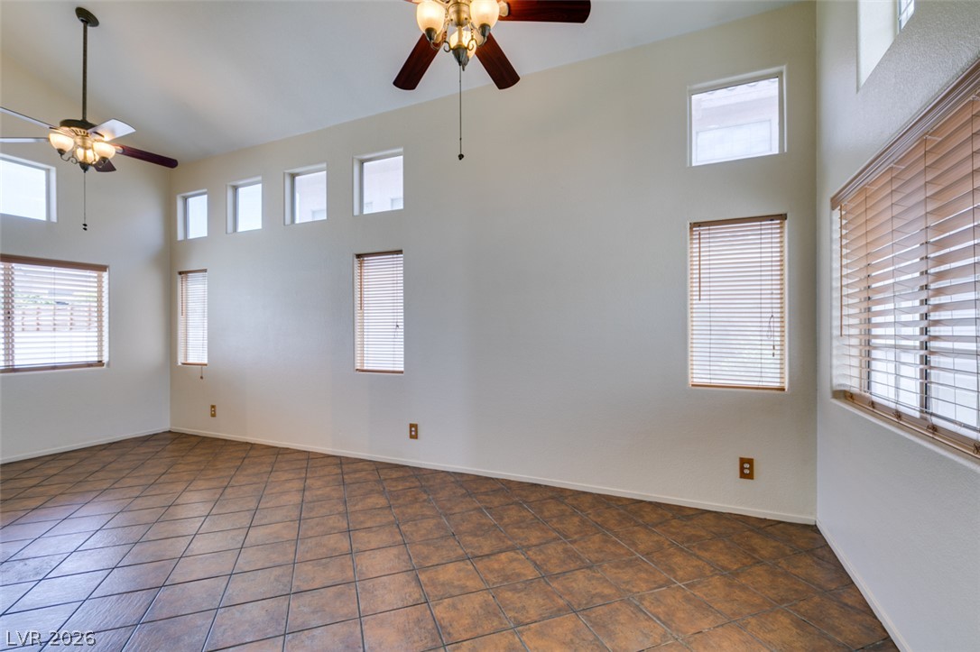 6804 White Lakes Avenue Las Vegas NV 89130