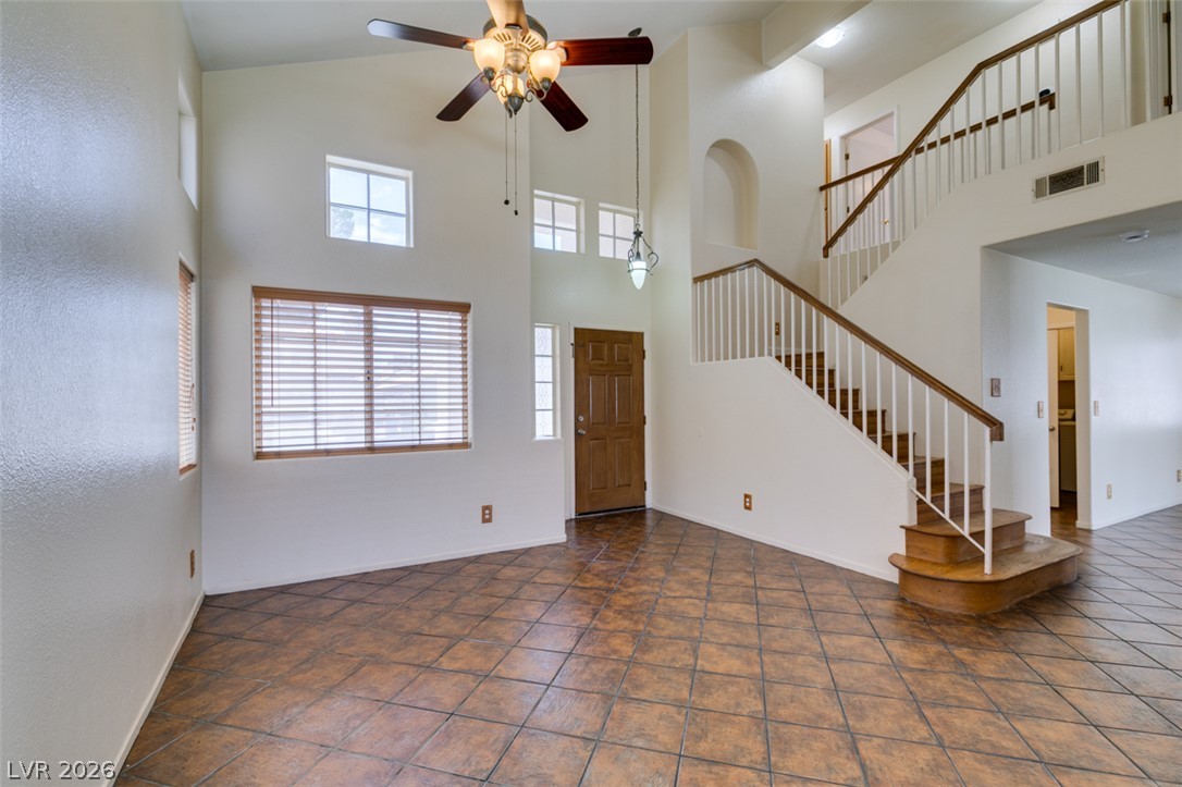 6804 White Lakes Avenue Las Vegas NV 89130