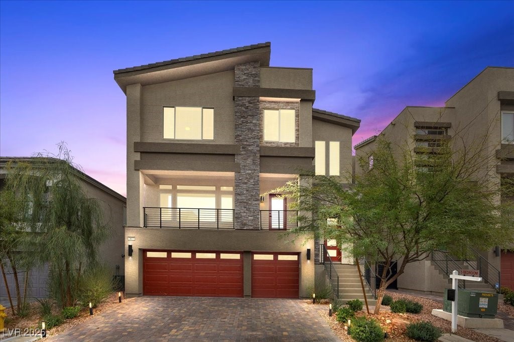 7077 Sunland Hills Avenue Las Vegas NV 89113