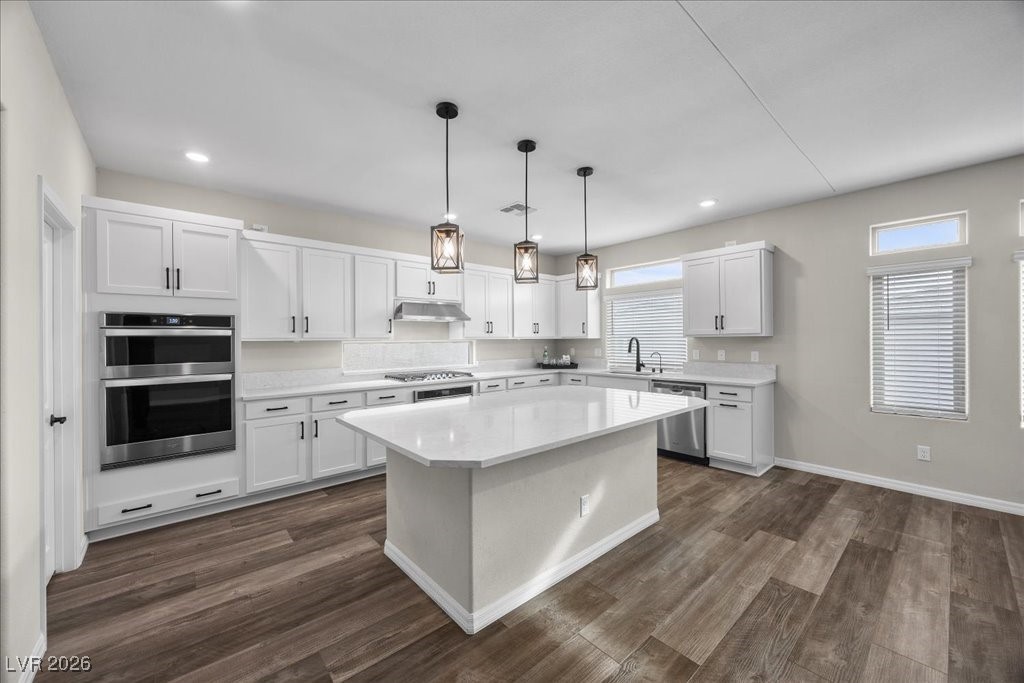 7077 Sunland Hills Avenue Las Vegas NV 89113