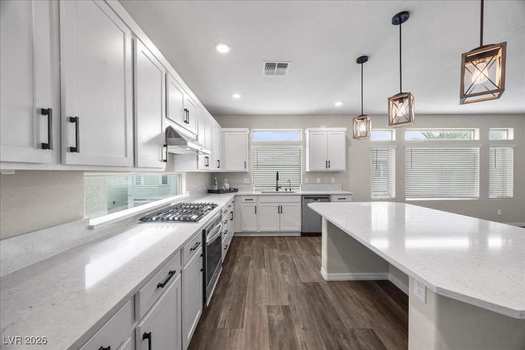 7077 Sunland Hills Avenue Las Vegas NV 89113