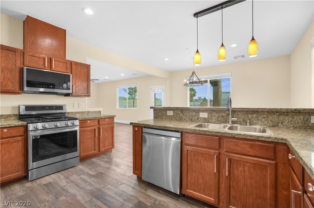 948 Crescent Falls Street Henderson NV 89011