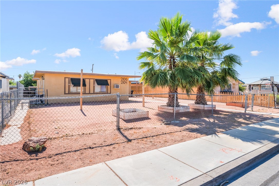 2104 White Street North Las Vegas NV 89030