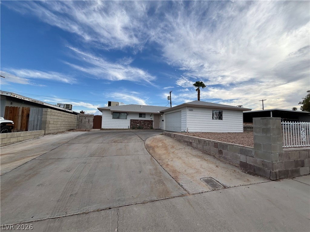 6325 Elton Avenue Las Vegas NV 89107