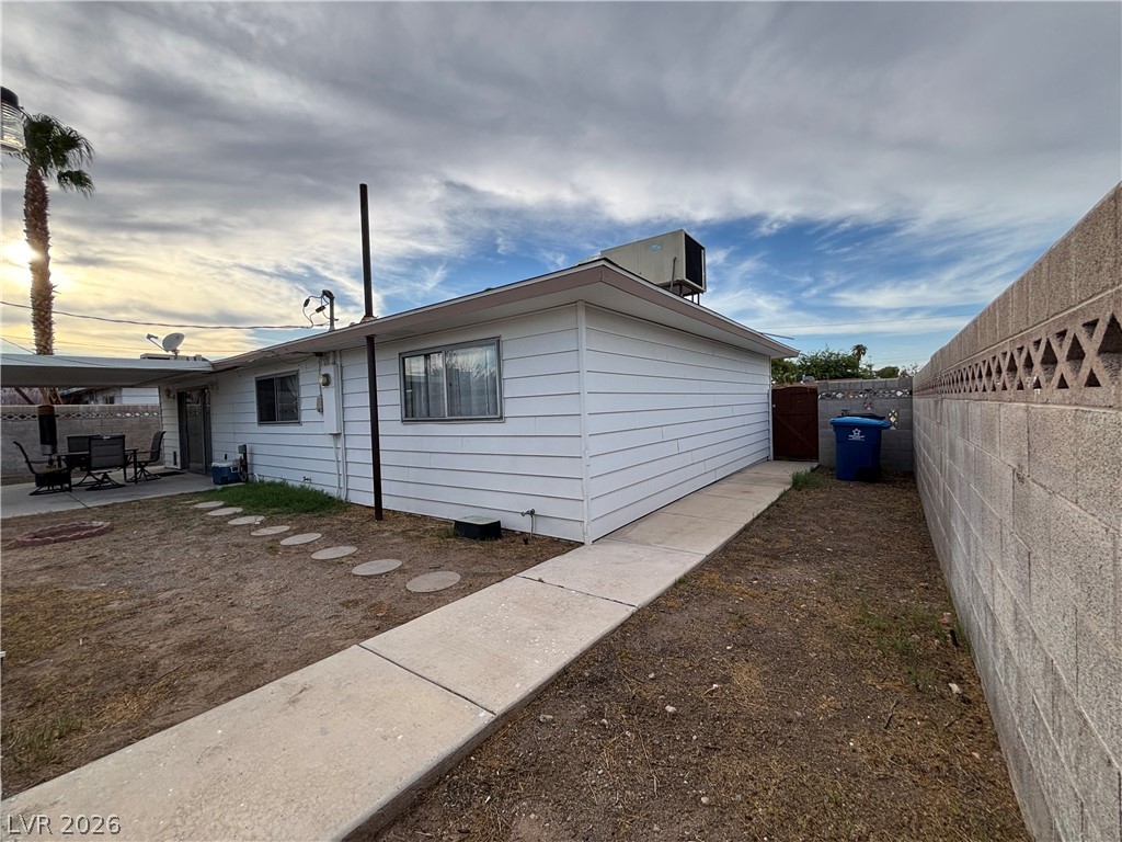 6325 Elton Avenue Las Vegas NV 89107