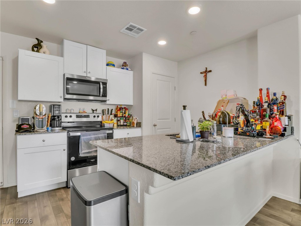 7952 Fields Forever Avenue Las Vegas NV 89113