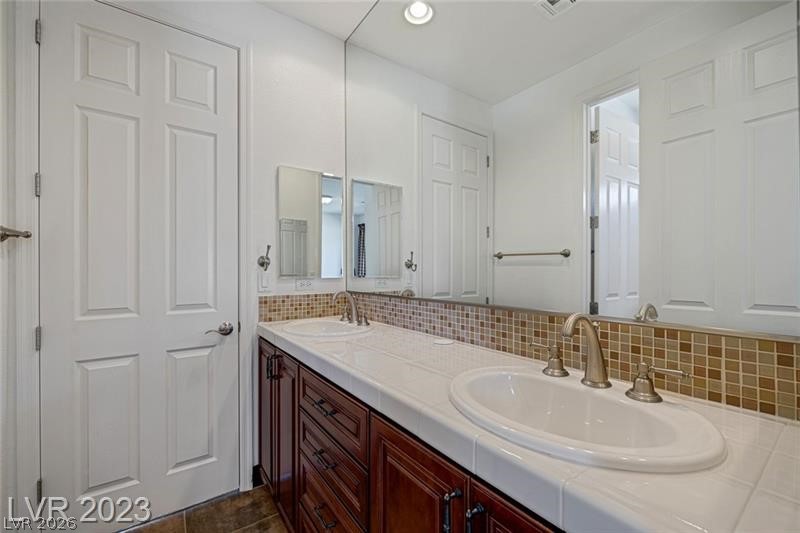1958 Country Cove Court Las Vegas NV 89135