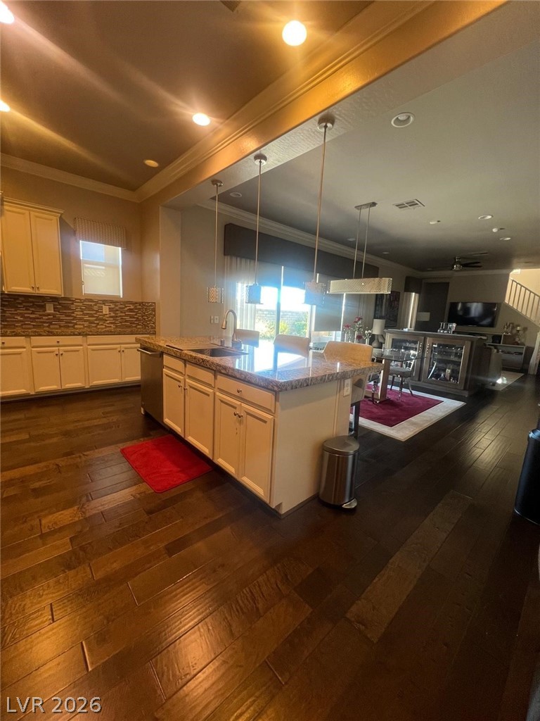 358 Calabria Ridge Street Las Vegas NV 89138