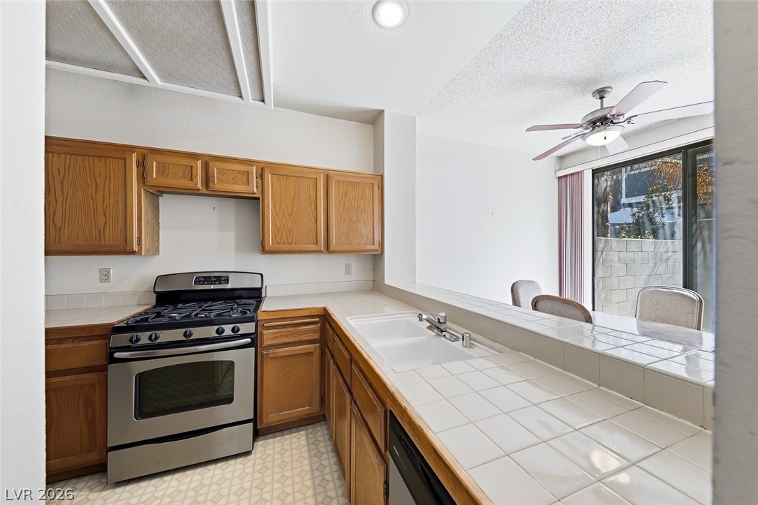 4987 Strauss Drive Las Vegas NV 89146