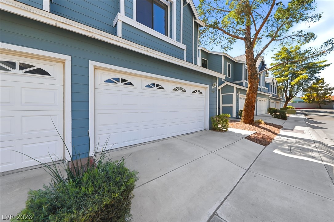 4987 Strauss Drive Las Vegas NV 89146